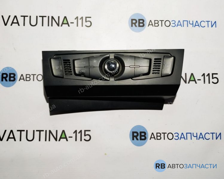 8T1820043T Блок управління кліматом