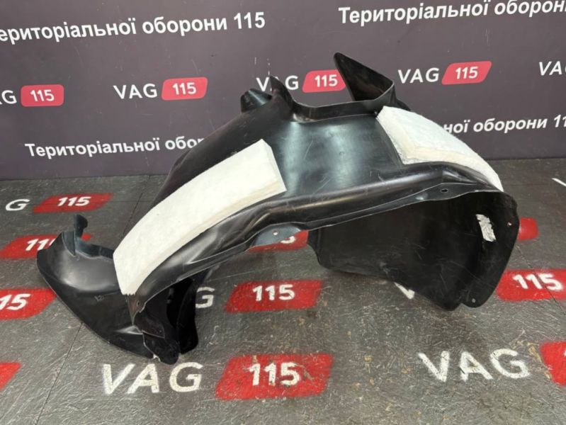 5N0805911A Підкрилок передній L