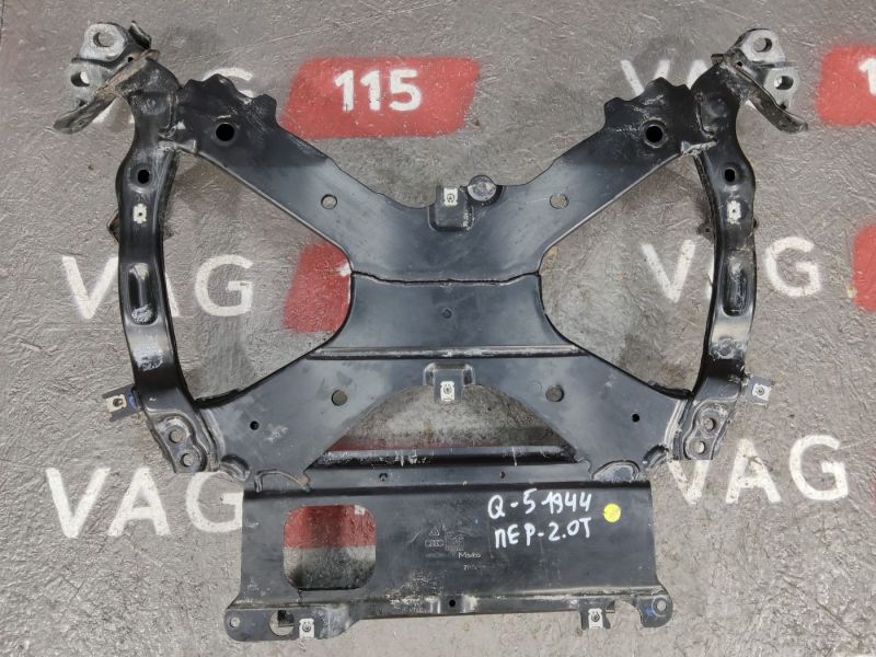 80B399347L Балка передня