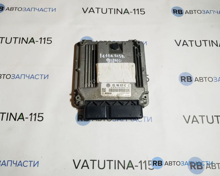 03L906019KC Блок управления двигателем