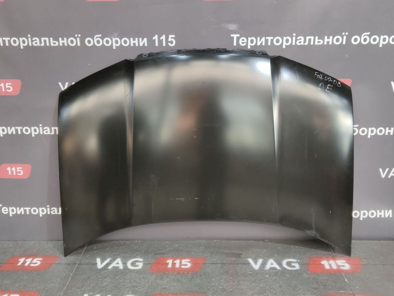 6Y0823031 Капот