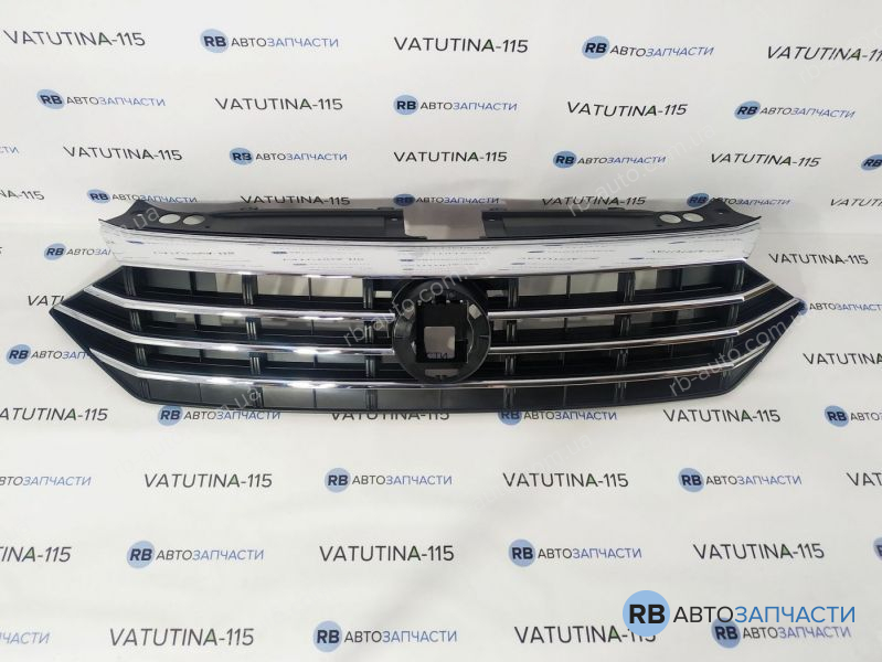 FP7447990 Решетка радиатора -эмбл. -R-Line