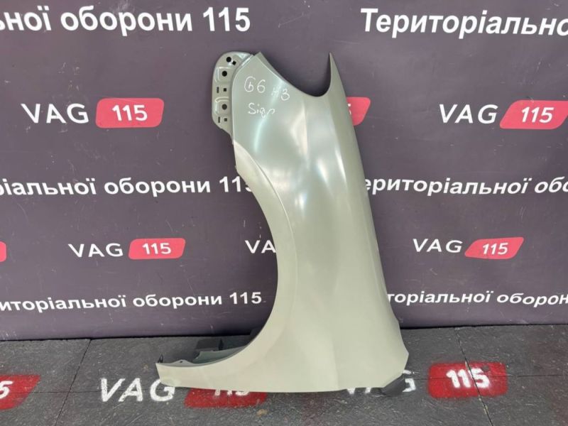 PVW10062AL Крило L HB