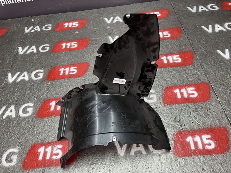 3C8805912B Підкрилок ПП передній R