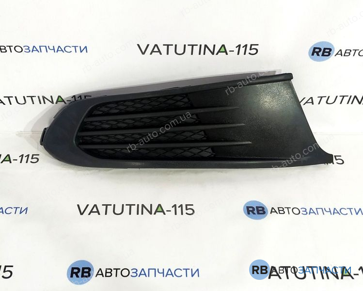 FP7426912 Решітка бампера R без отв. тум. - 6RU853666C