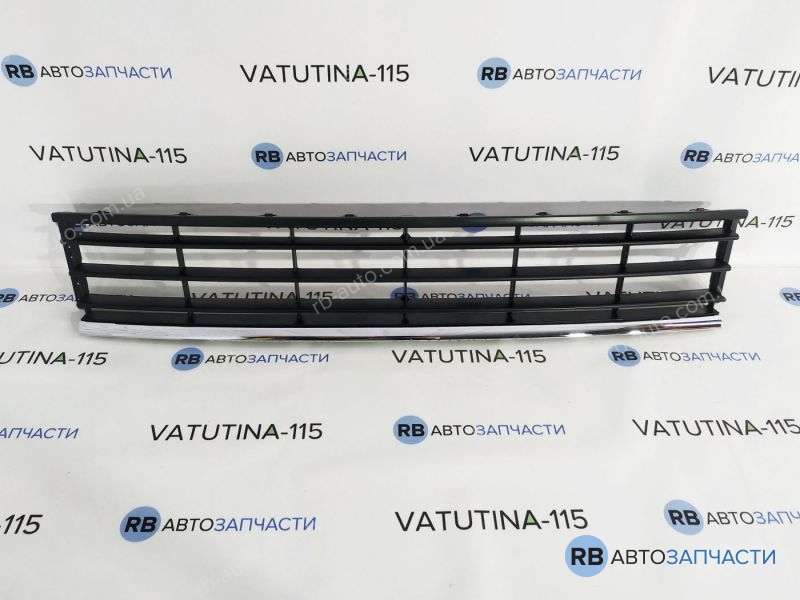 3AA853671A9B9 Решітка бампера центральна +1 хром
