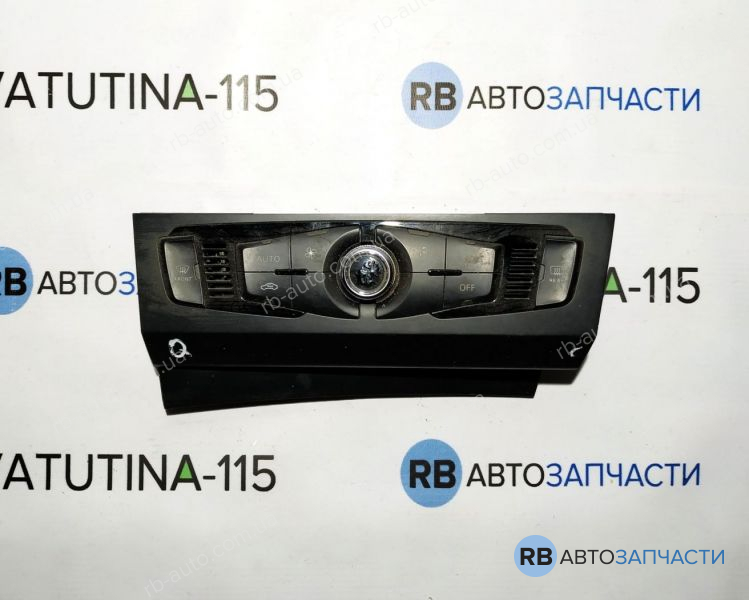 8K1820043Q Блок управління кліматом