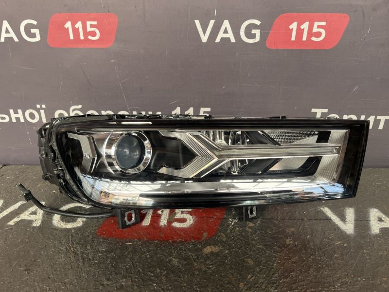 4M0941044B-BU Фара основна R ксенон - 4M0941006B