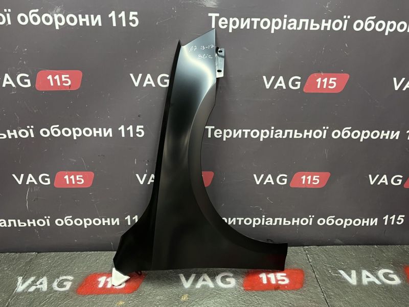 6504-04-7522312P Крило R - 5E0821106B