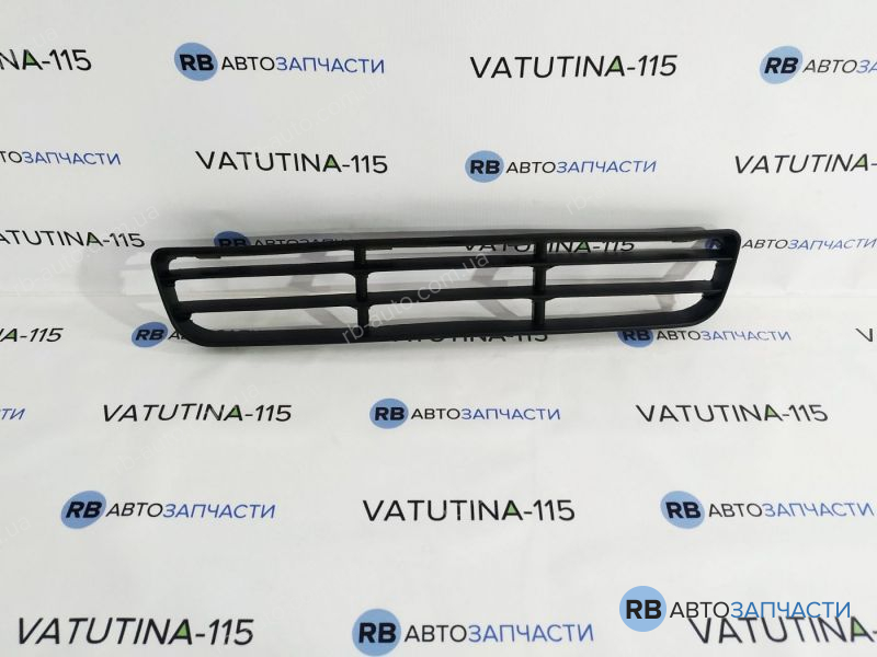 510592910 Решітка бампера центр.