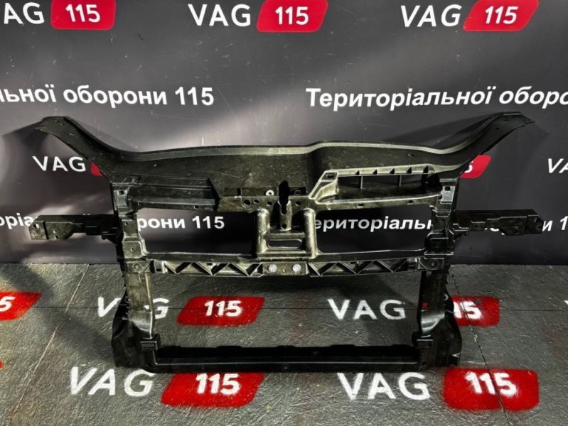 1K0805588S Панель передня 1.4