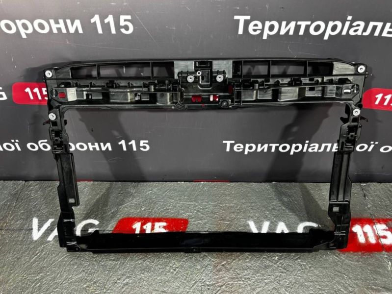 5G0805588R Панель передняя 2,0 - 5G0805588A