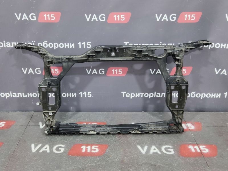 8R0805594C Панель передня (дефект) - 8R0805594D