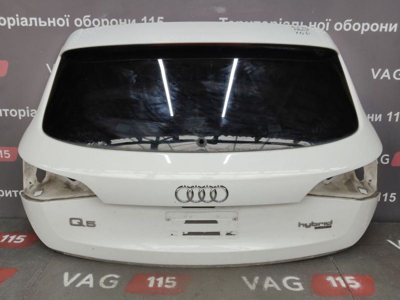 8R0827023C-BU Кришка багажника