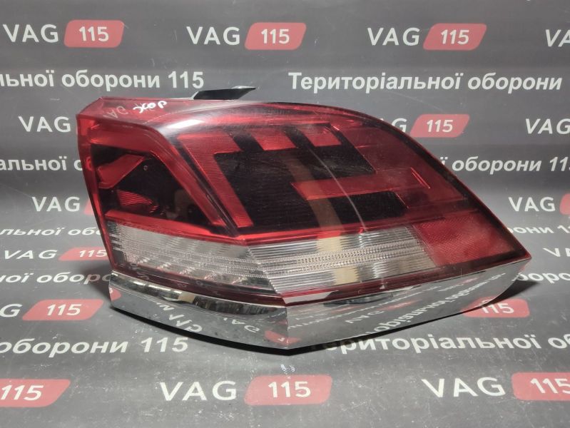 3CM945208-BU Ліхтар зовнішній R