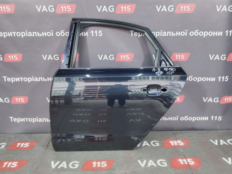 4H0833051C-BU Двері задні L