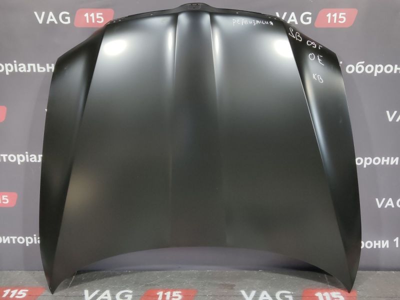 3T0823031 Капот