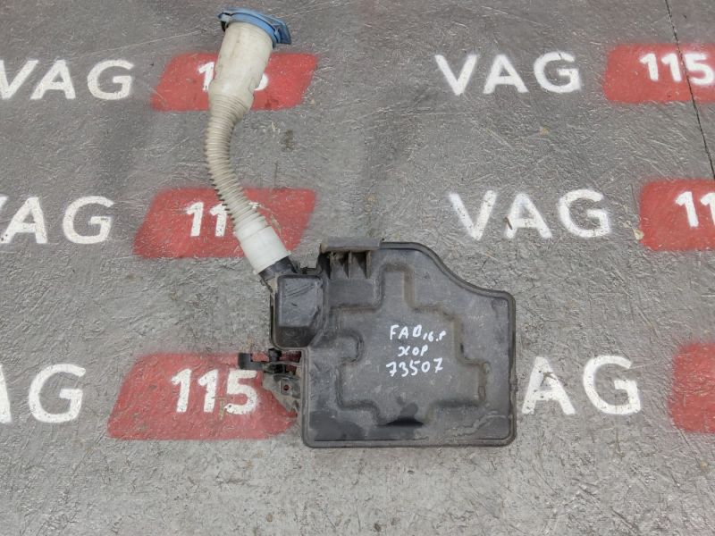 6V0955449-BU Бачок омивача