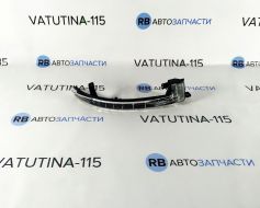 Покажчик повороту в дзеркалі R