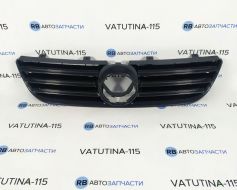 Решітка радіатора -ембл.