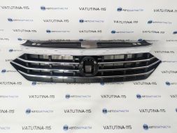 Решітка радіатора -ембл. -R-Line