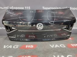 Кришка багажника (дефект)