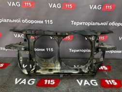 Панель передня 1,8/2,0/1,9TDI