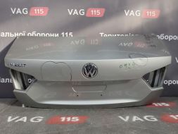 Кришка багажника (дефект)