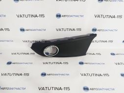 Решітка бампера L з отв. тум.