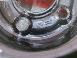 8R0601027 фото 22930